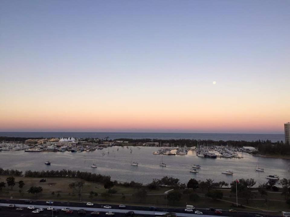 Stunning View Close To Everything 골드코스트 외부 사진
